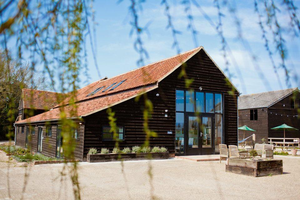 Creeksea Place Barns Burnham-on-Crouch Exterior photo